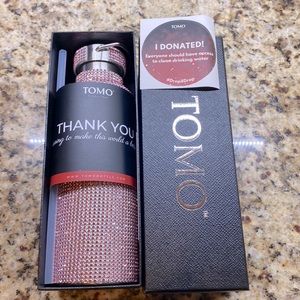 TOMO Rose Blossom 750 ml 25 oz new in box